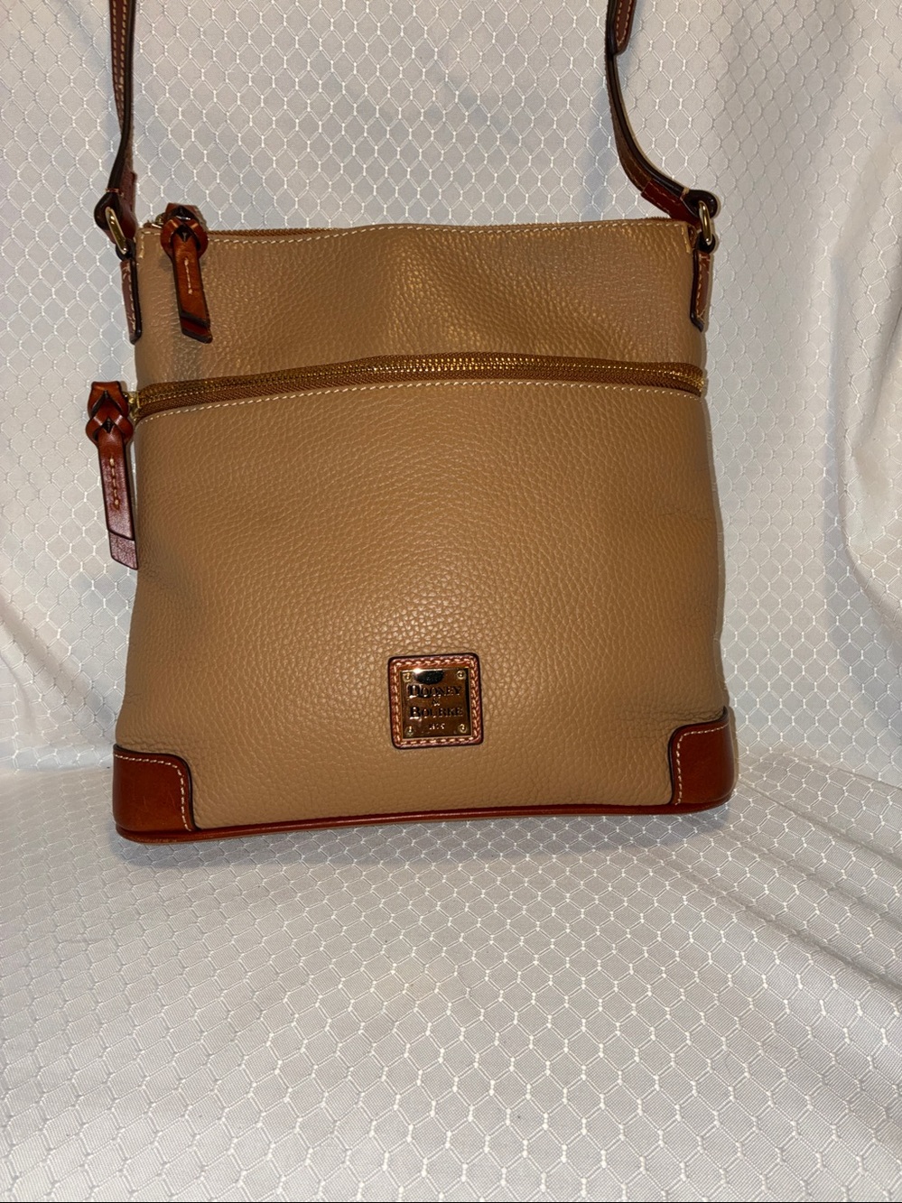 Don’t & Bourke Pebble Grain Crossbody in Sand EUC